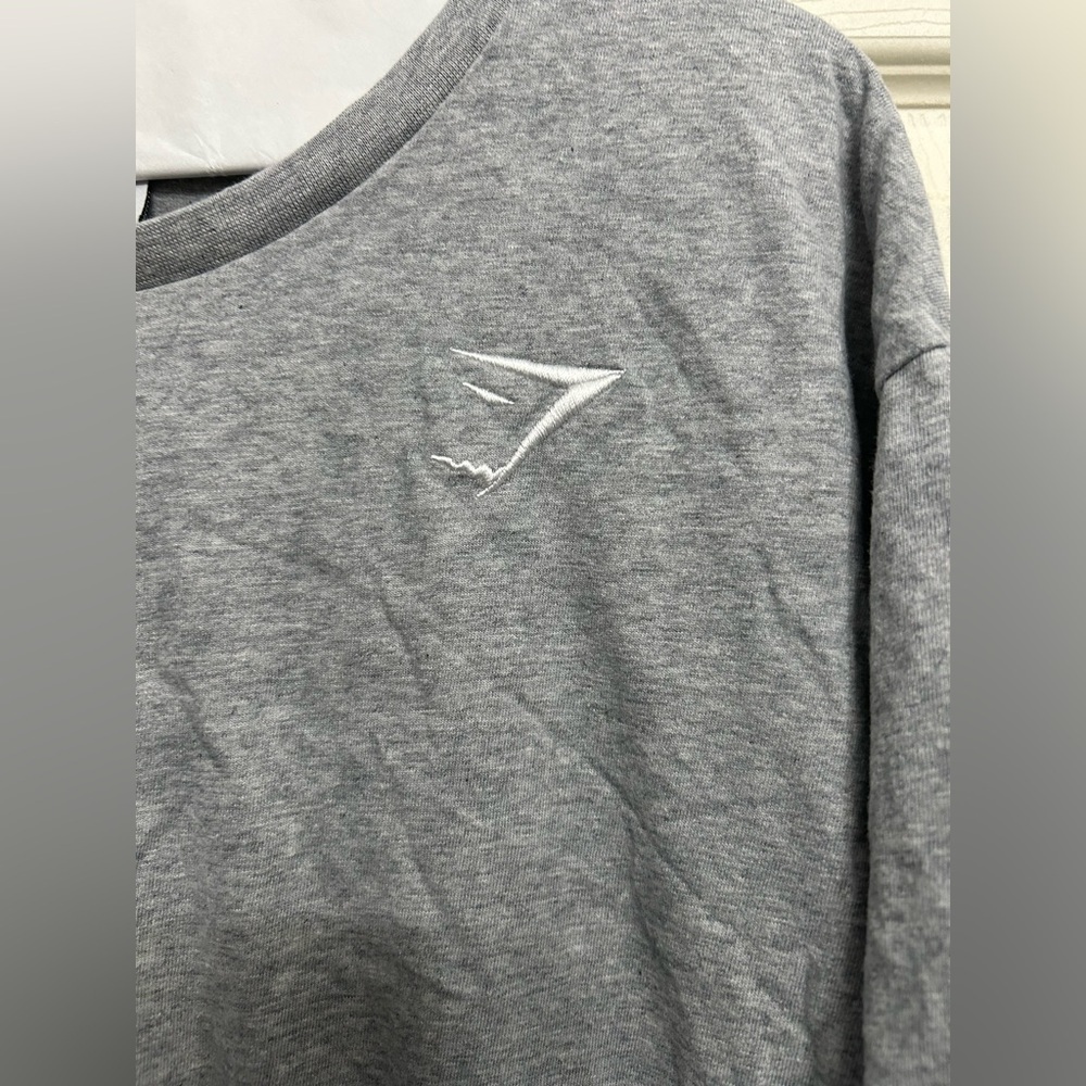 Gymshark Heather Gray Short Sleeve Tee Men’s size XLARGE - Picture 2 of 5